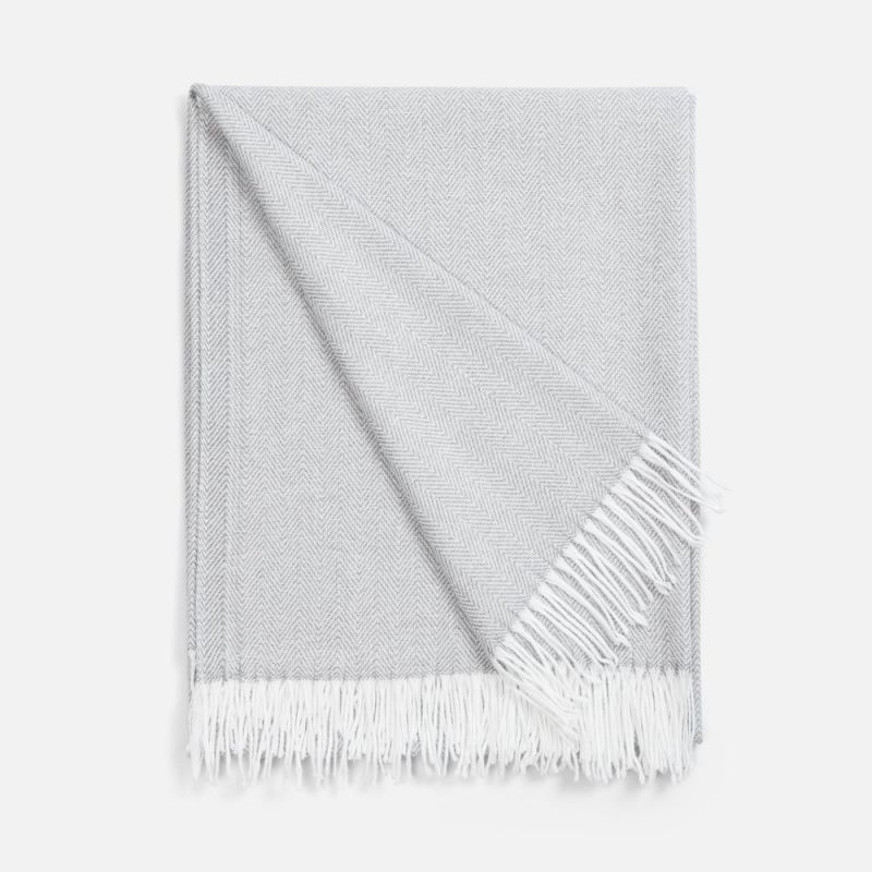 Плед «Гирвас», светло-серый