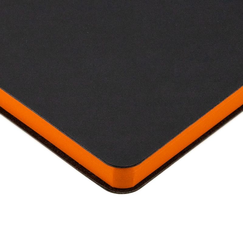 Ежедневник Bookmark, недатированный, черный с оранжевым Ежедневник Bookmark, недатированный, черный с оранжевым