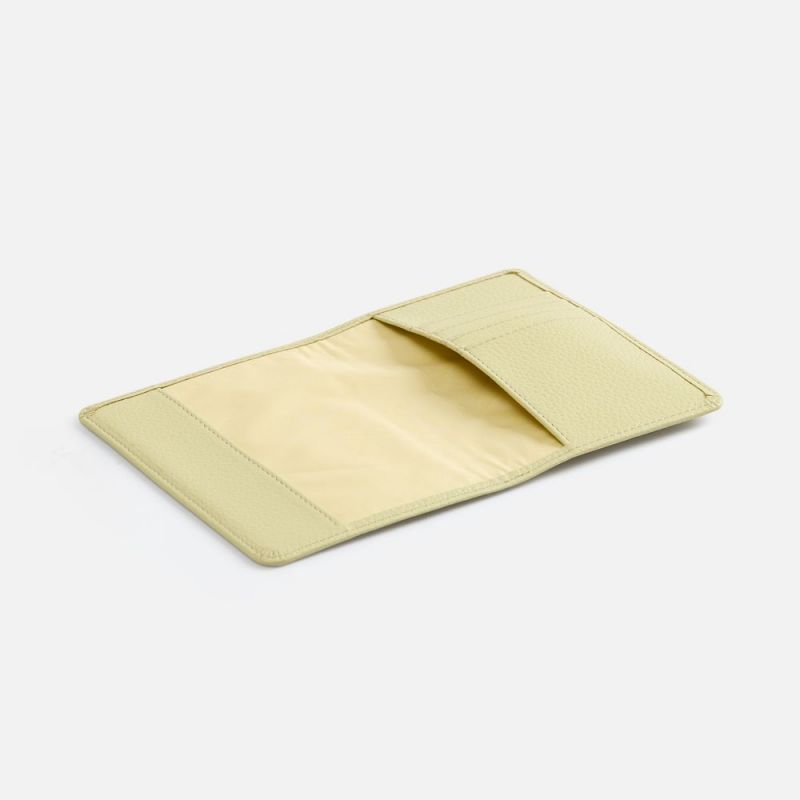 Обложка для паспорта Unison, светло-зеленая Обложка для паспорта Unison, светло-зеленая