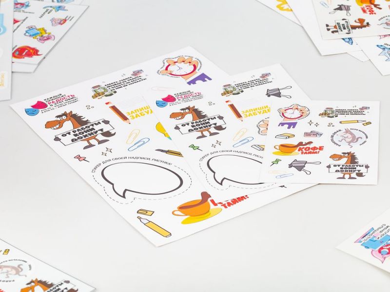 Наклейки из ПВХ Sticker Pack на заказ, S